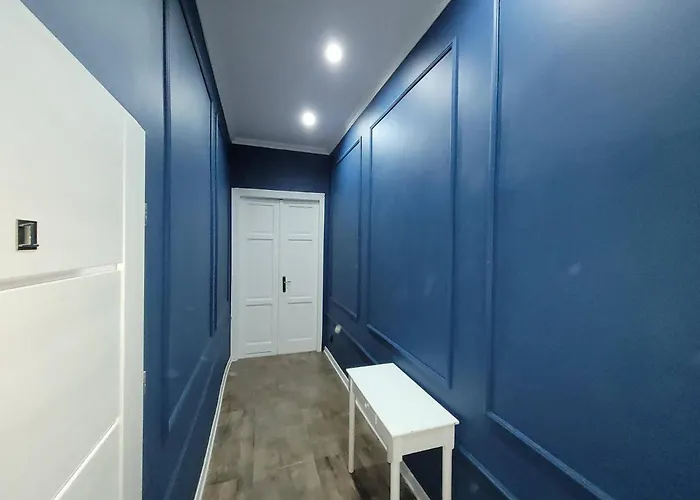 Apartment Grand Theater *