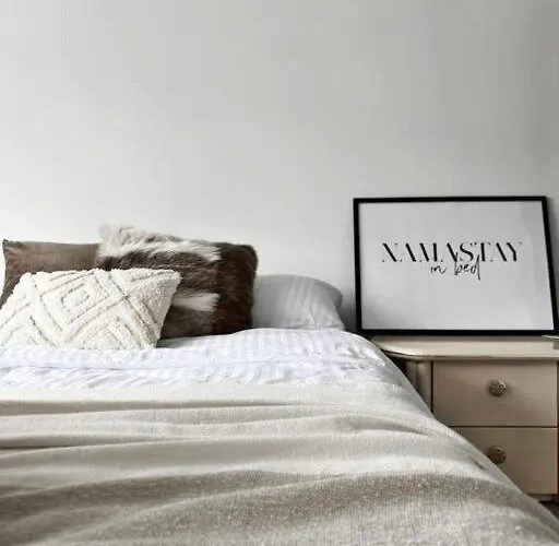 Apartment Grand Theater *